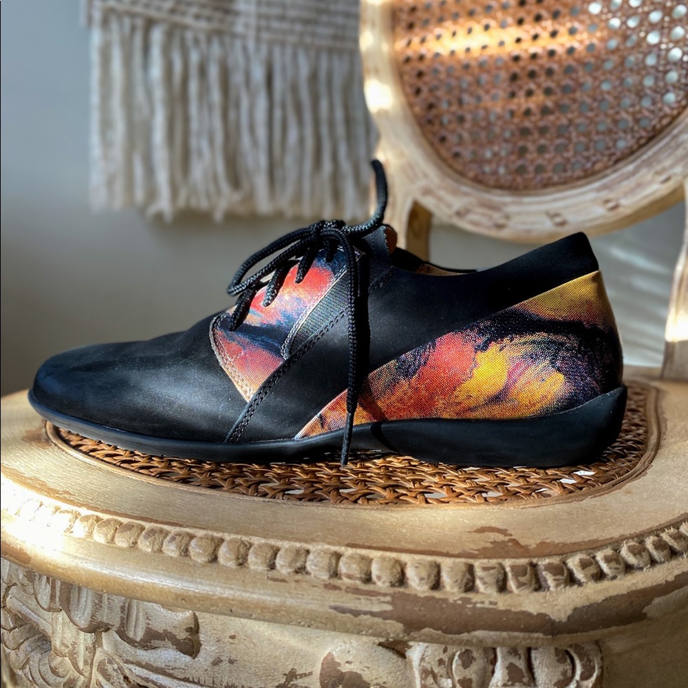 Vintage High Quality Leather Fashion Sneakers Sz 7